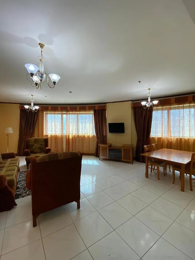 Desert Rose Hotel Apartments Дубай 3*,
